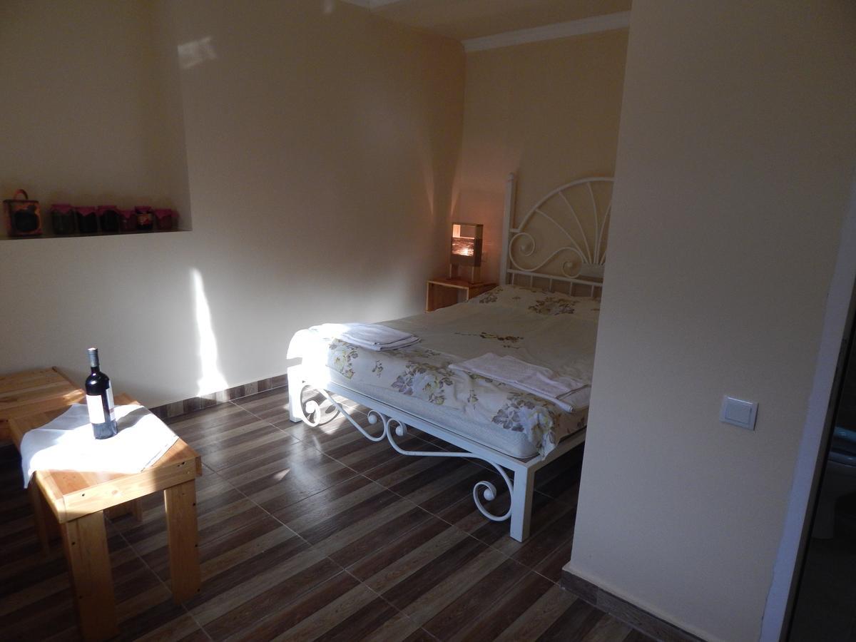 Arami Guest House Dilijan Exterior photo