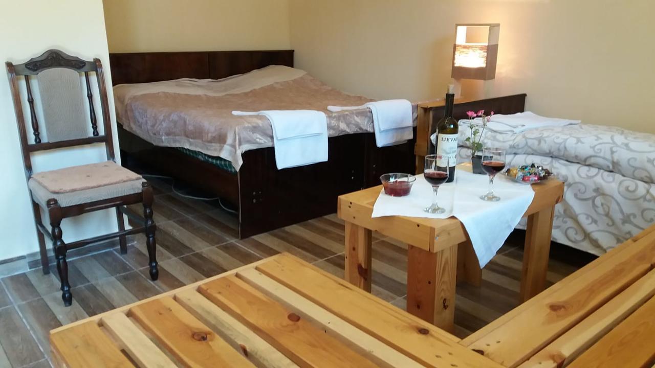 Arami Guest House Dilijan Exterior photo